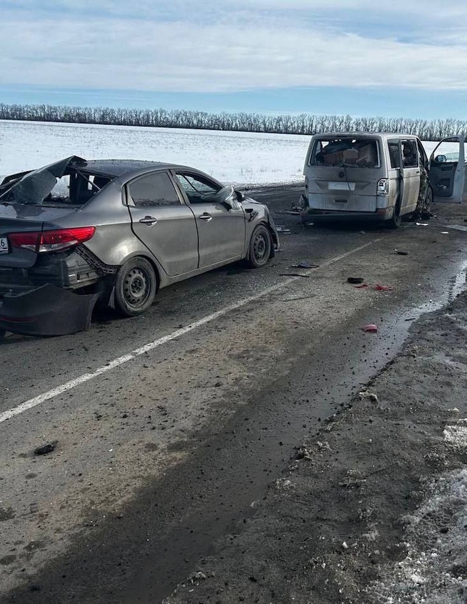    Машины принадлежали волонтерам. Фото: ТГ-канал Леонида Пасечника