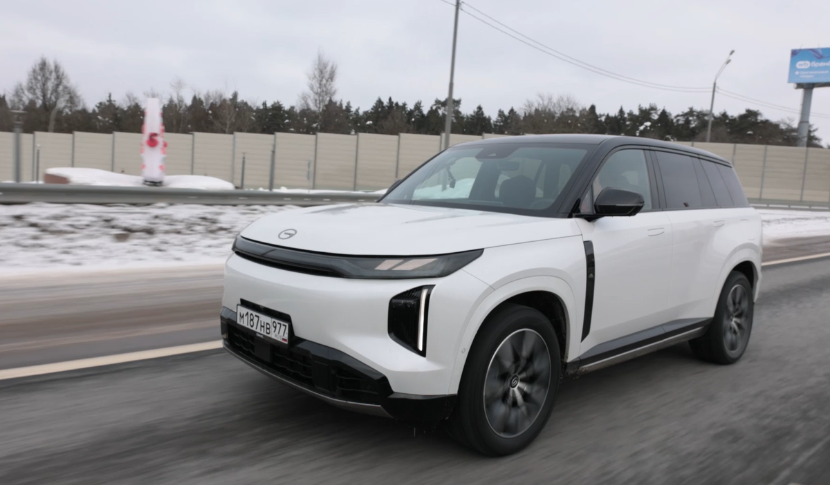 GAC S7 в России: от 5 249 000 рублей.