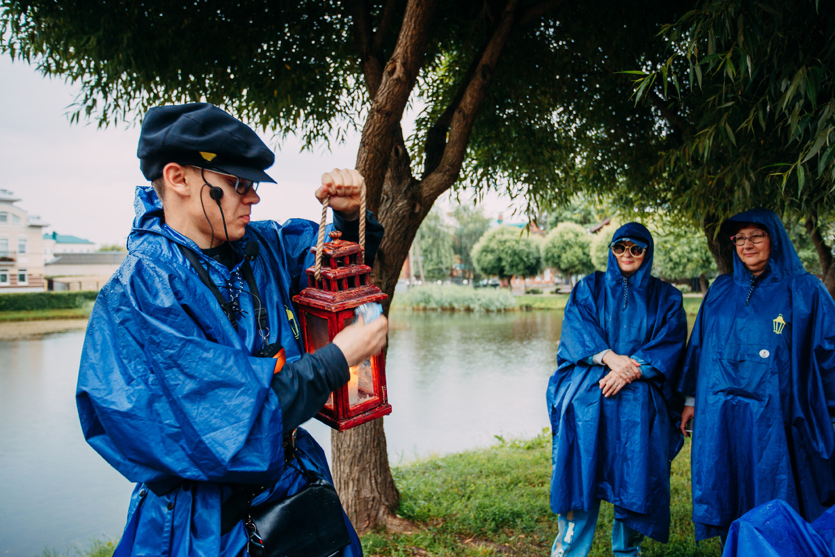 Иммерсивная экскурсия с костромским фонарщиком создаст волшебное настроение в любую погоду