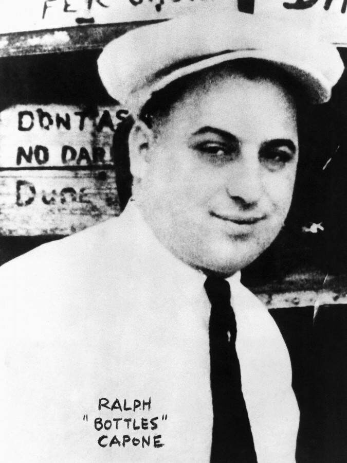 Ральф "Бутылка" Капоне