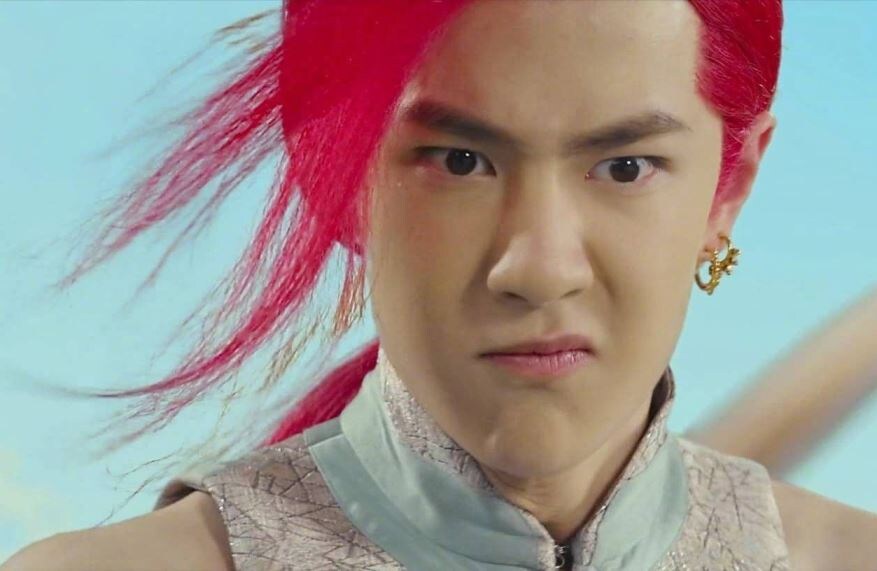 В роли "Рыжего Мальчика - Ван Ибо