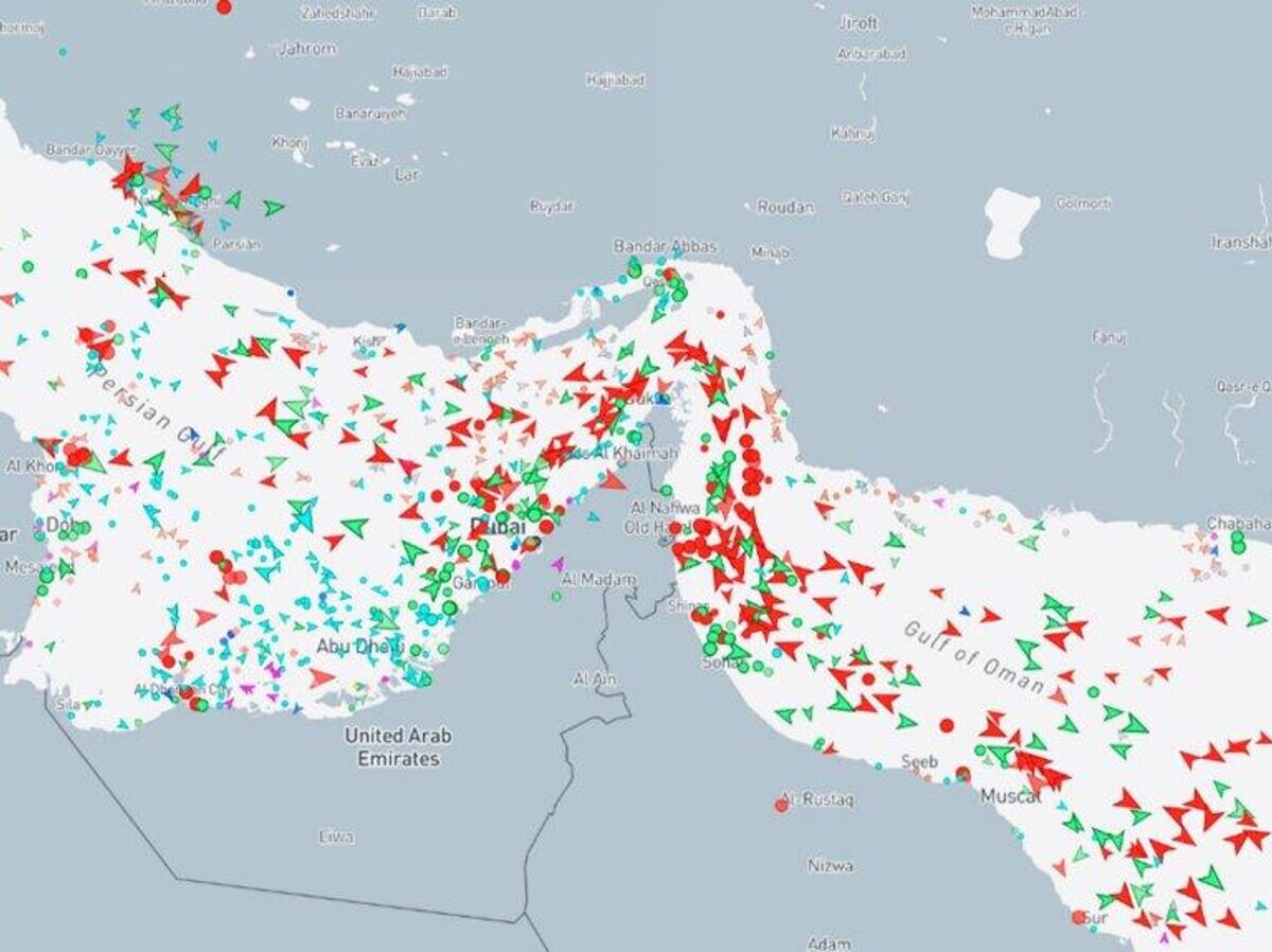    Танкеры в Ормузском проливе | © Фото : www.marinetraffic.com