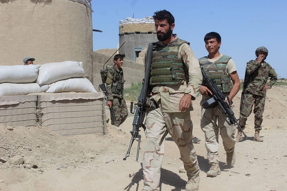    Столкновения военных Афганистана и Пакистана идут в районе КПП Торхам EAST NEWS