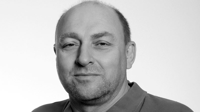    Тренер РФ по плаванию Нуцубидзе