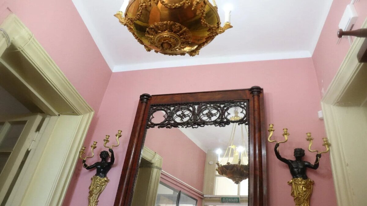 Листайте вправо, чтобы увидеть больше изображений