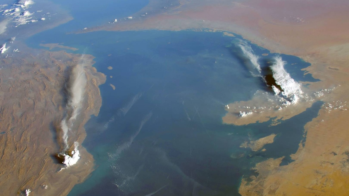     Персидский залив. Вид из космоса   
(cc) Stuart Rankin