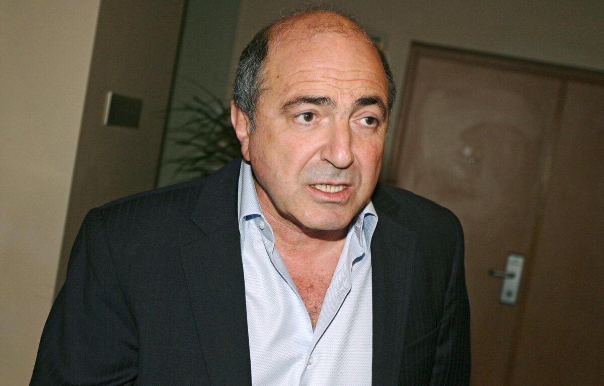 Б.Березовский, - из открытых источников.