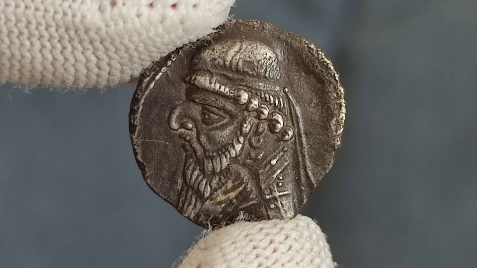 Монета Митридата II и парфянский золотой век: античный Ближний Восток против Рима