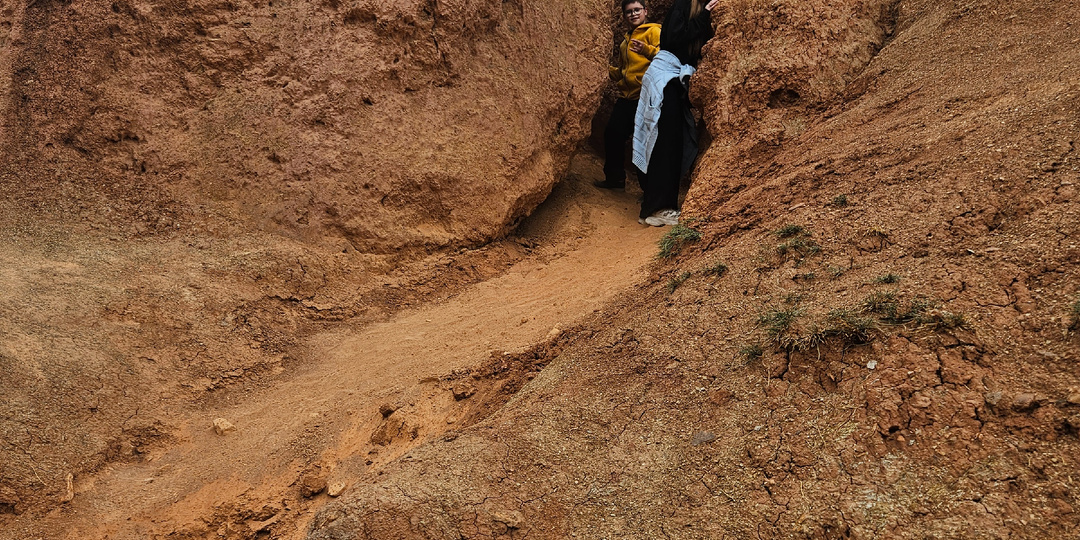 От озера, которое не замерзает, до кровавых скал — Алтайская «страна чудес»