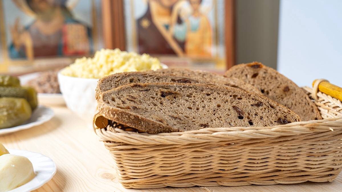    Ароматную и вкусную выпечку легко приготовить и в Великий пост. Продукты животного происхождения можно заменить на растительное молоко, банан, тыкву или фруктовый сок / Фото: Shutterstock