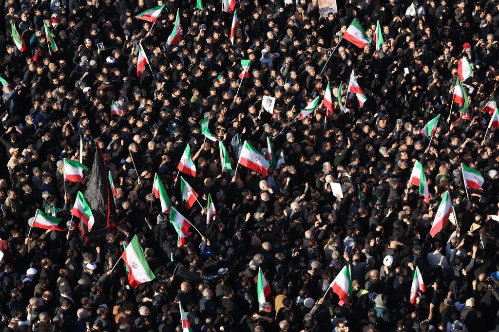    Фото © ABEDIN TAHERKENAREH / EPA / ТАСС