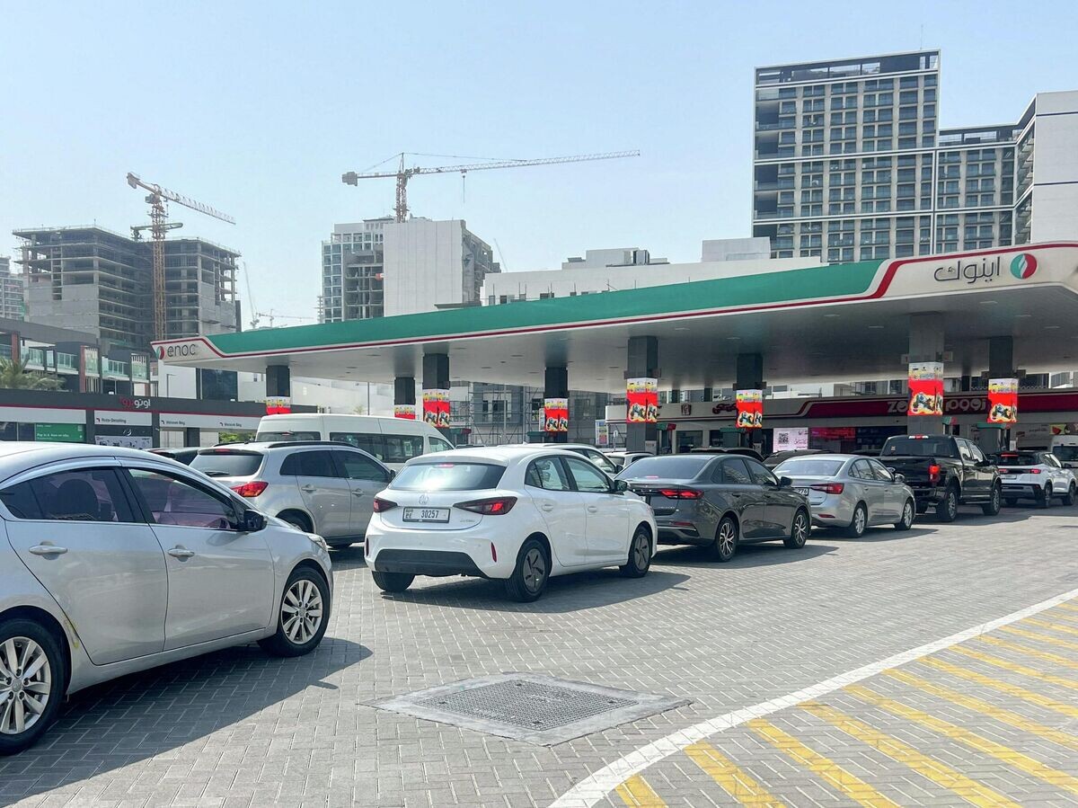    Очередь на АЗС в Дубае, ОАЭ | © REUTERS / Rula Rouhana