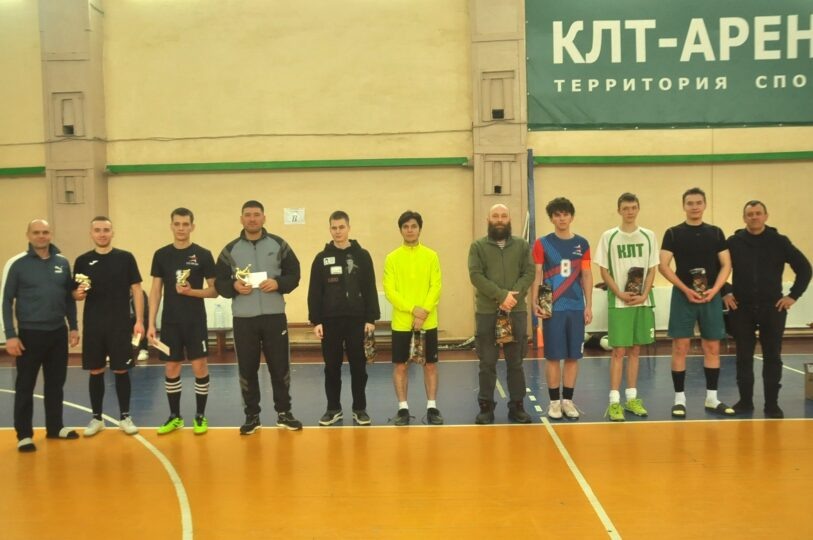    Лучшие игроки турнира. Фото: Константин Седегов, ПН