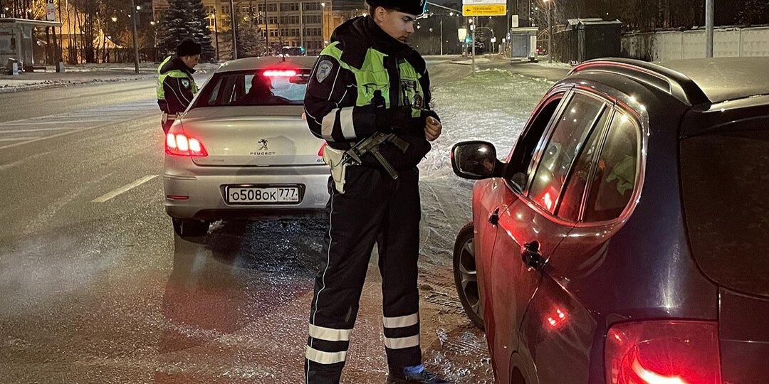 Семь провокационных вопросов инспектора ГИБДД, на которые водитель не обязан отвечать