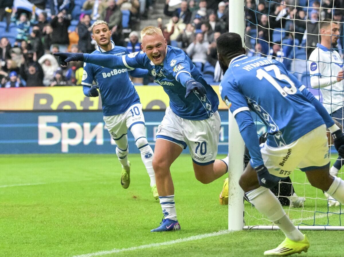    Футбол. РПЛ. "Динамо" (Москва) - "Крылья Советов" (Самара) | © РИА Новости / Владимир Федоренко