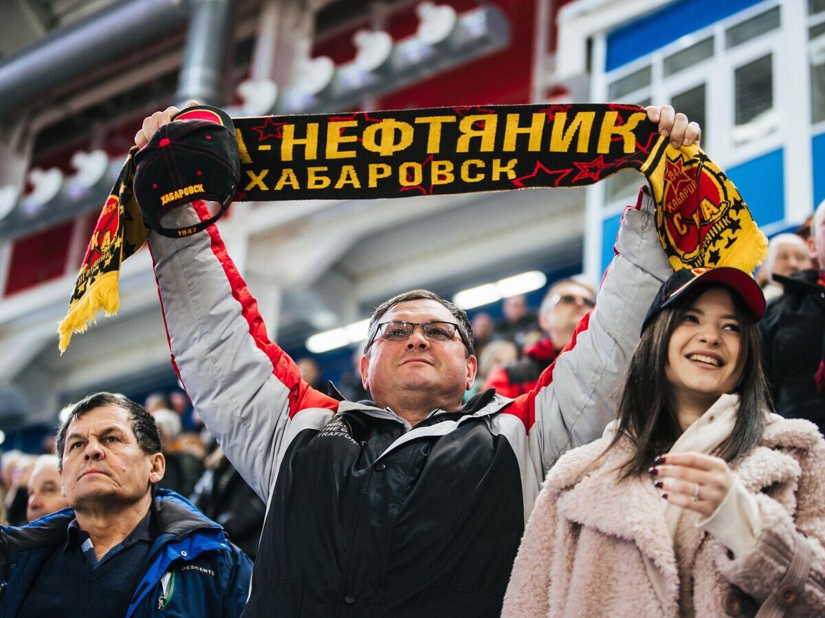    Болельщик хоккейного клуба "СКА-Нефтяник" на матче чемпионата России по бенди | © пресс-служба ХК "СКА-Нефтяник"
