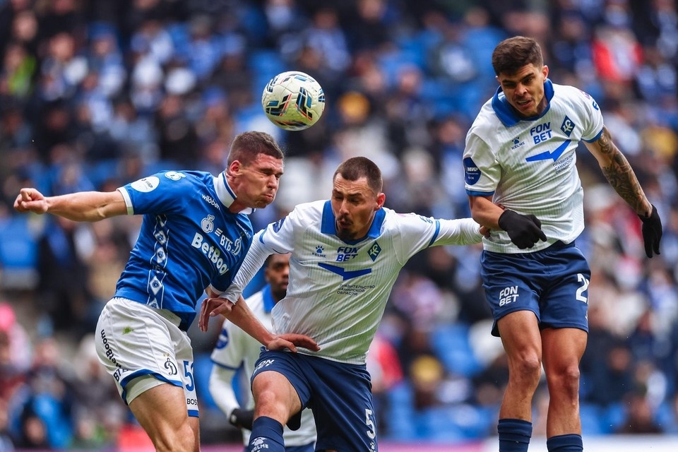    «Крылья Советов» пропустили четыре мяча от «Динамо» Сайт ПФК "Крылья Советов"