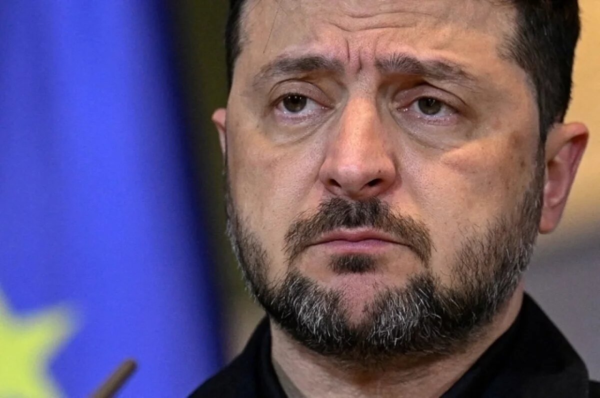    Дотком: Зеленский попал в трудную ситуацию из-за ударов США по Ирану