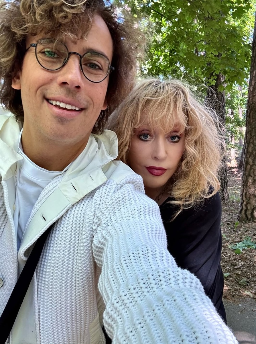 Из открытых источников в интернете. А.Пугачёва и М.Галкин.