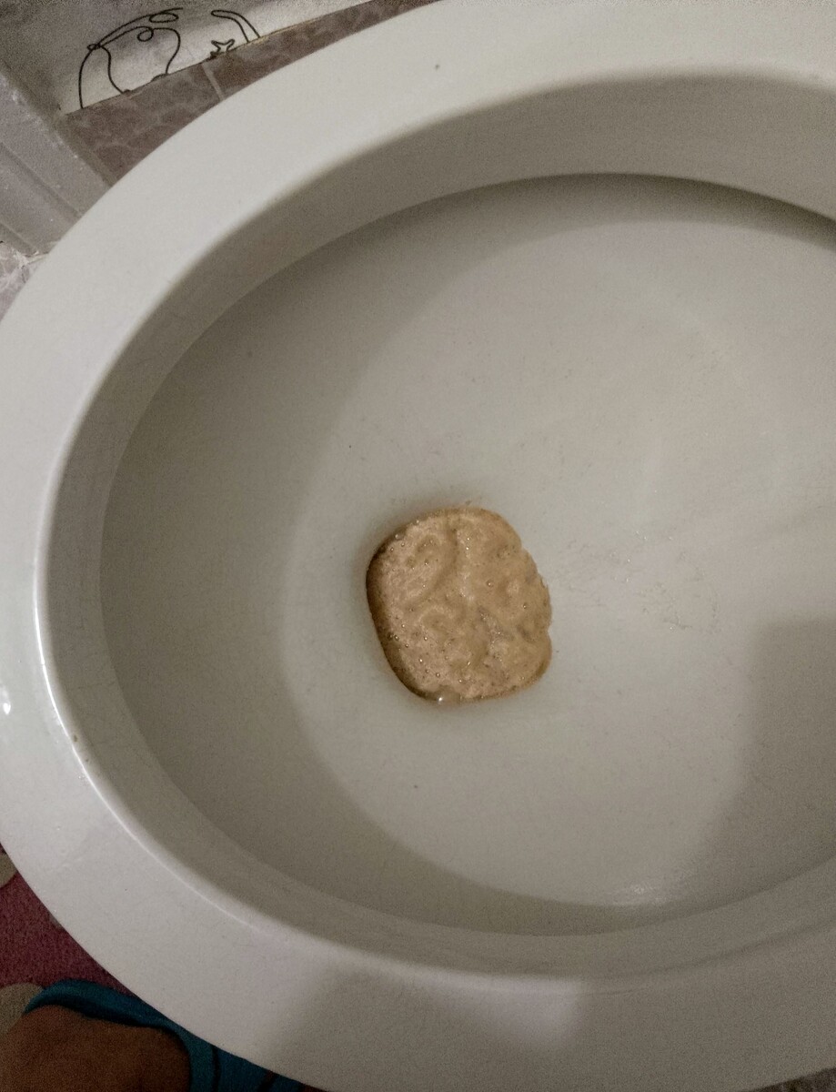 Нашла фотографию в своих отзывах для маркетплейса: соляная кислота против "донных отложений". 