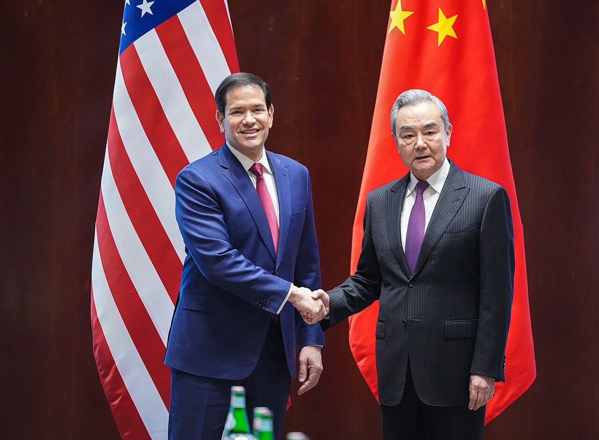     Госсекретарь США Марко Рубио встретился с министром иностранных дел Китая Ван И на Мюнхенской конференции по безопасности   
(сс0)