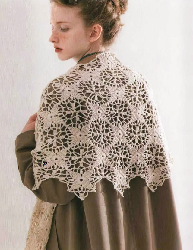 красивая шаль крючком со схемами и описанием