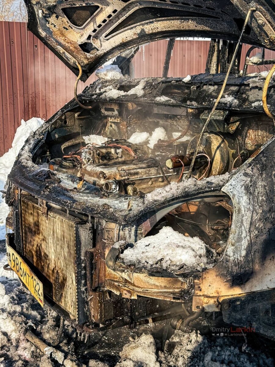    Пожар на улице Раздольная. Источник: Дмитрий Ларкин, t.me/larkindms