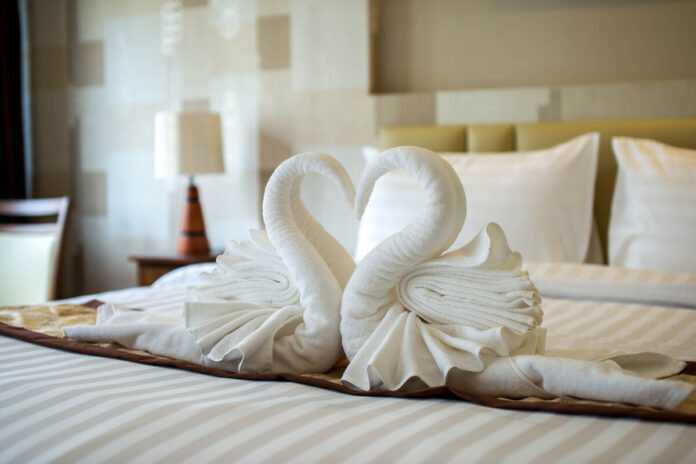    «Спи, моя радость, усни»: как мессенджер Max окончательно убил гостиничный ресепшн и почему паспорт теперь нужен только для растопки.