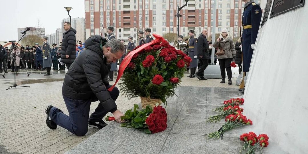 Бельский почтил память воинов 6-ой роты Псковской дивизии ВДВ