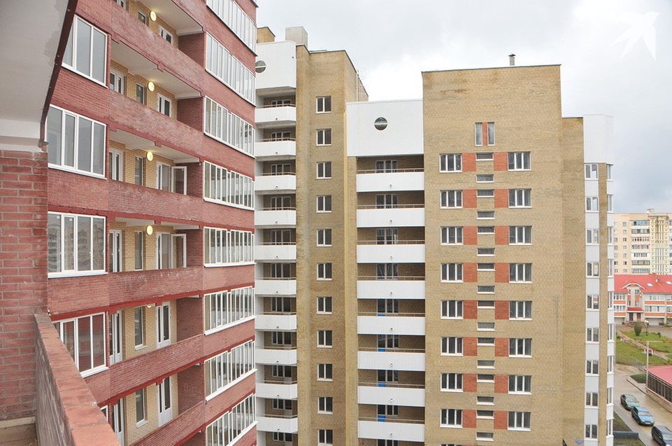    Власти Минска объяснили, можно ли законно присоединить балкон или лоджию к квартире. Фото носит иллюстративный характер. Игорь ЧАБАНЕНКО