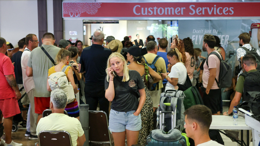    Фото: Reuters/Johannes P. Christo; 5-tv.ru