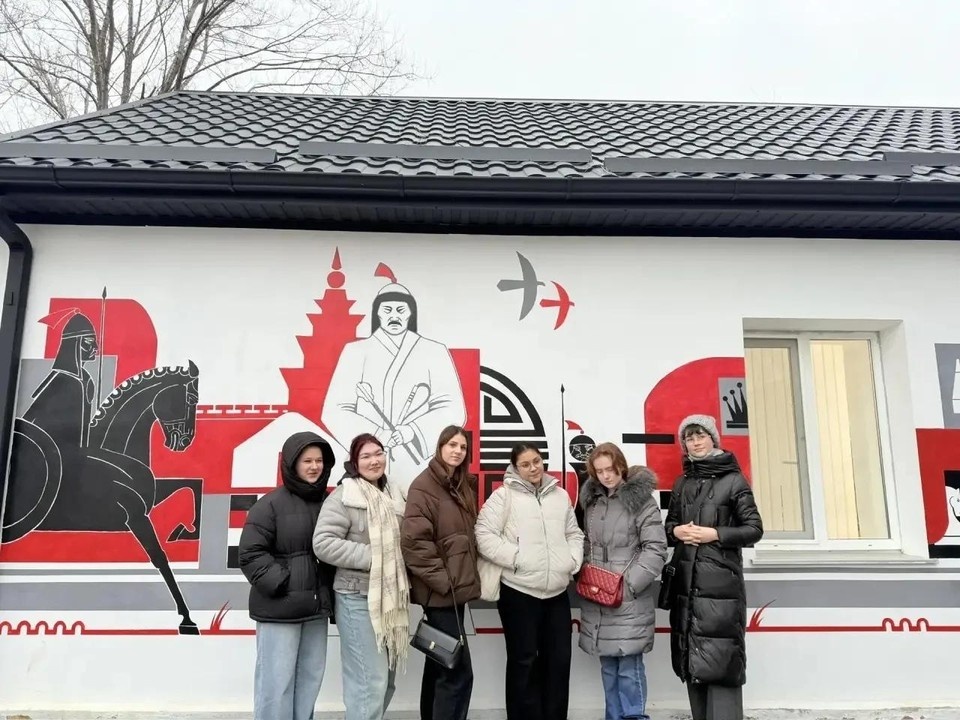    Студенты из Антрацита прошли профподготовку в Калмыкии. ФОТО: Минздрав Калмыкии