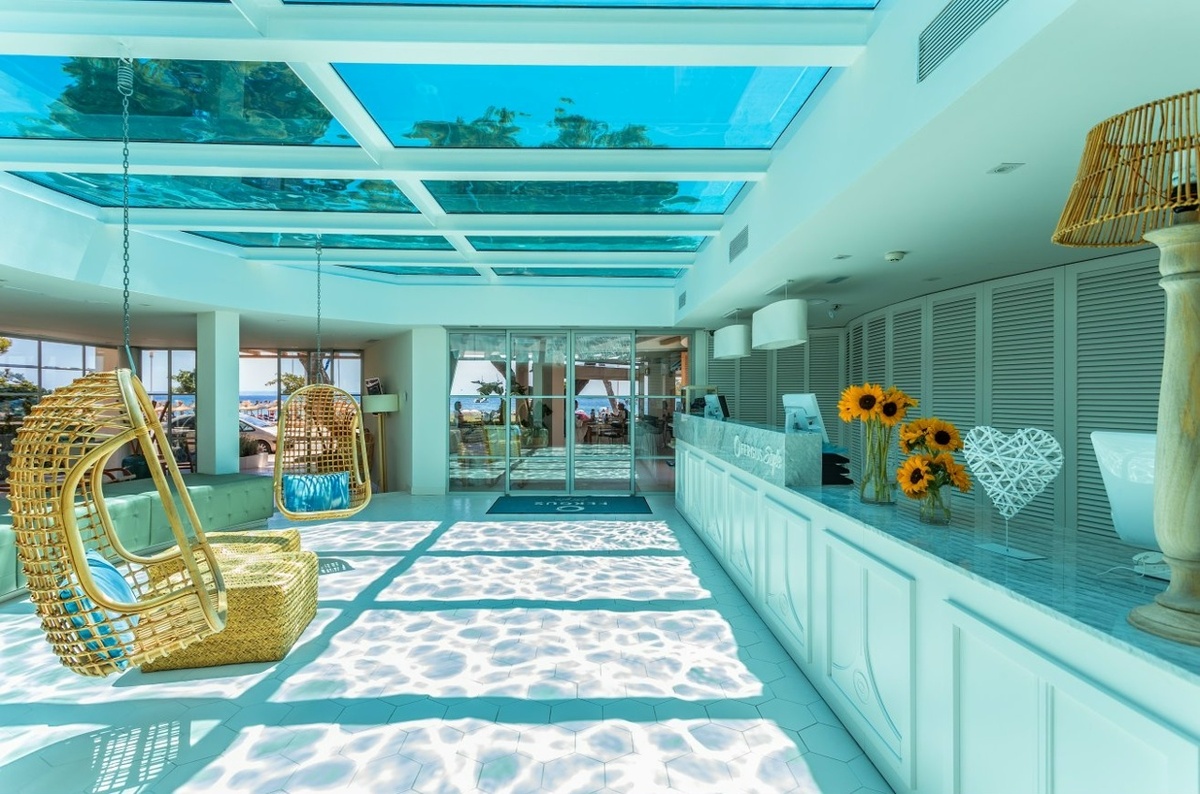 Ресепшн гостиницы Фергус (Балеарские острова)