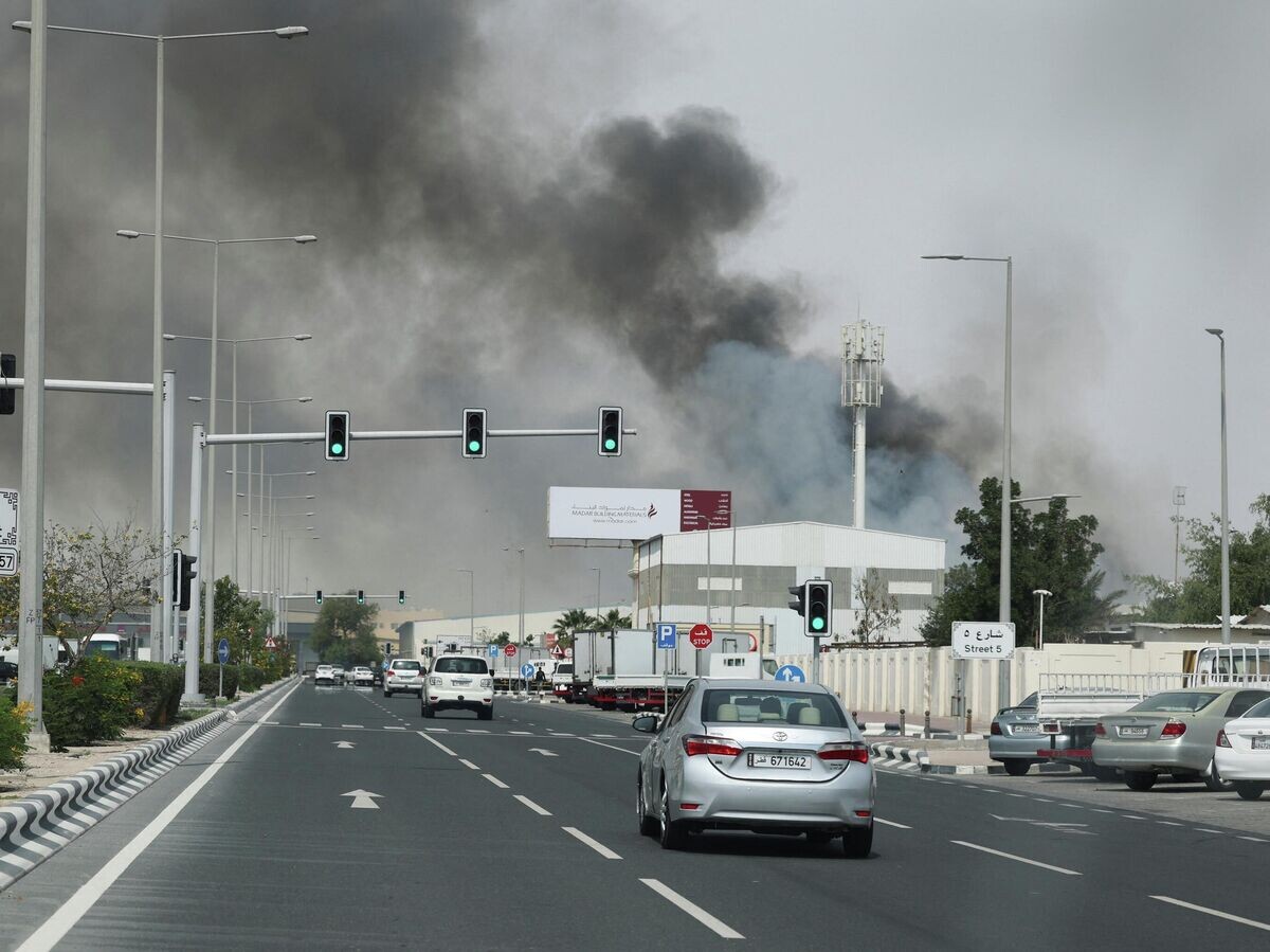    Дым на месте иранского удара в Дохе, Катар | © REUTERS / Mohammed Salem