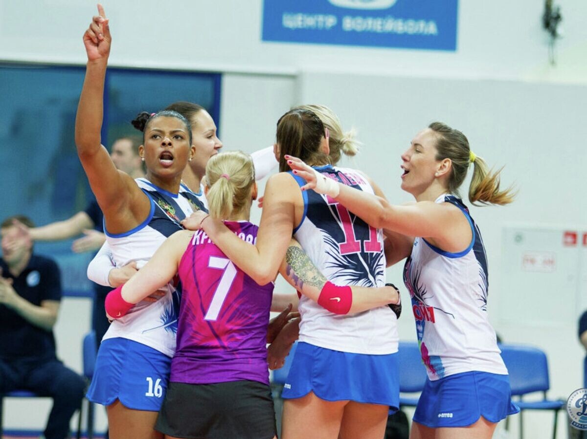    Волейболистки "Динамо" (Краснодар) | © Фото : предоставлено пресс-службой ЖВК "Динамо" (Краснодар).