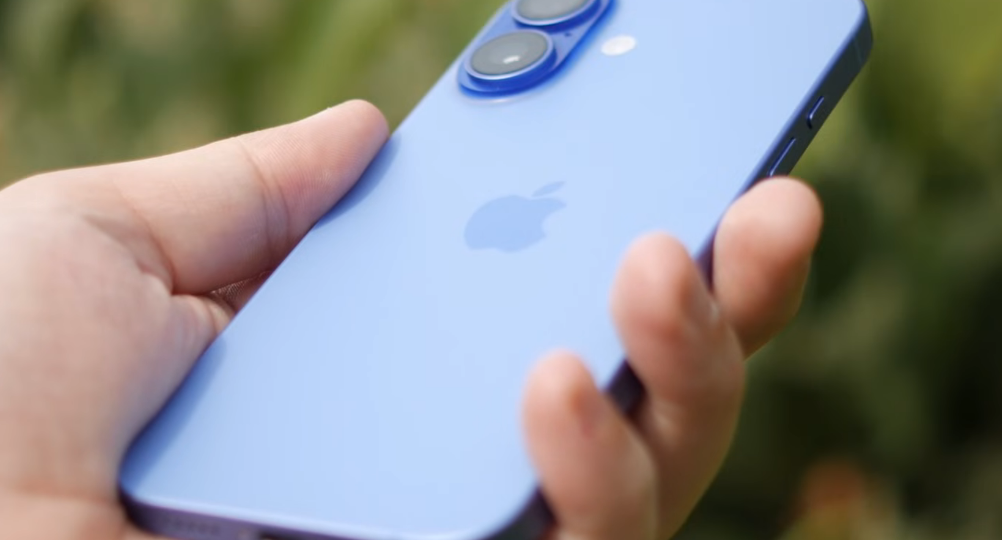 Флагман за 150 тысяч без App Store и сервисов: почему в 2026 году покупка iPhone стала неразумной тратой для большинства россиян