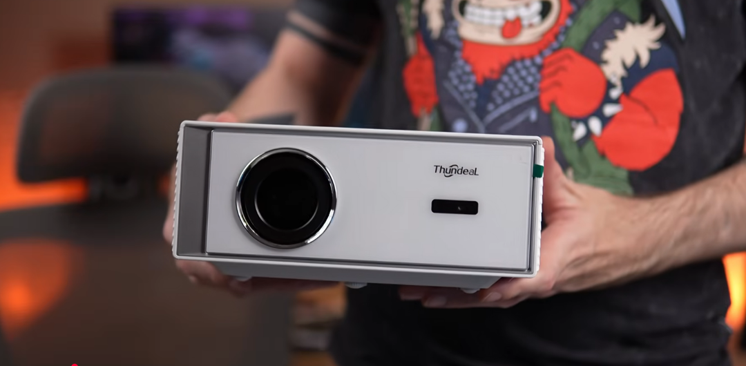 Проектор на 90 дюймов за разумные деньги: работает тихо, не греется и звучит лучше четырёхкилограммовых моделей