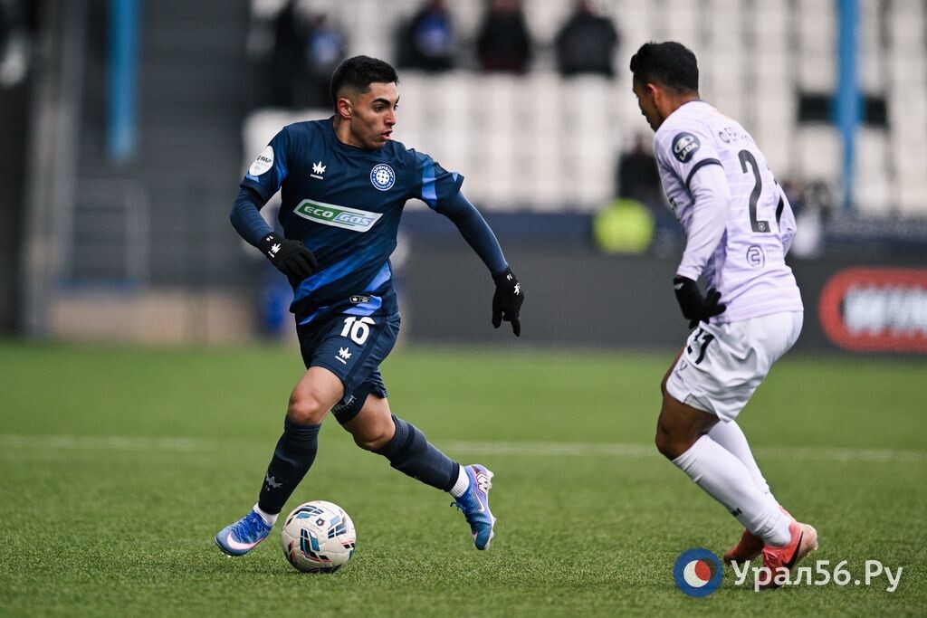    «Хотели отблагодарить болельщиков победой»: главный тренер ФК «Оренбург» Ильдар Ахметзянов о победе над «Акроном»