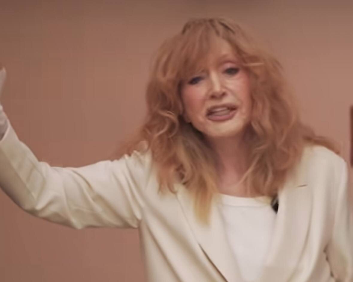 Пцугачева поздравила с первым днем весны. Фото: соцсети