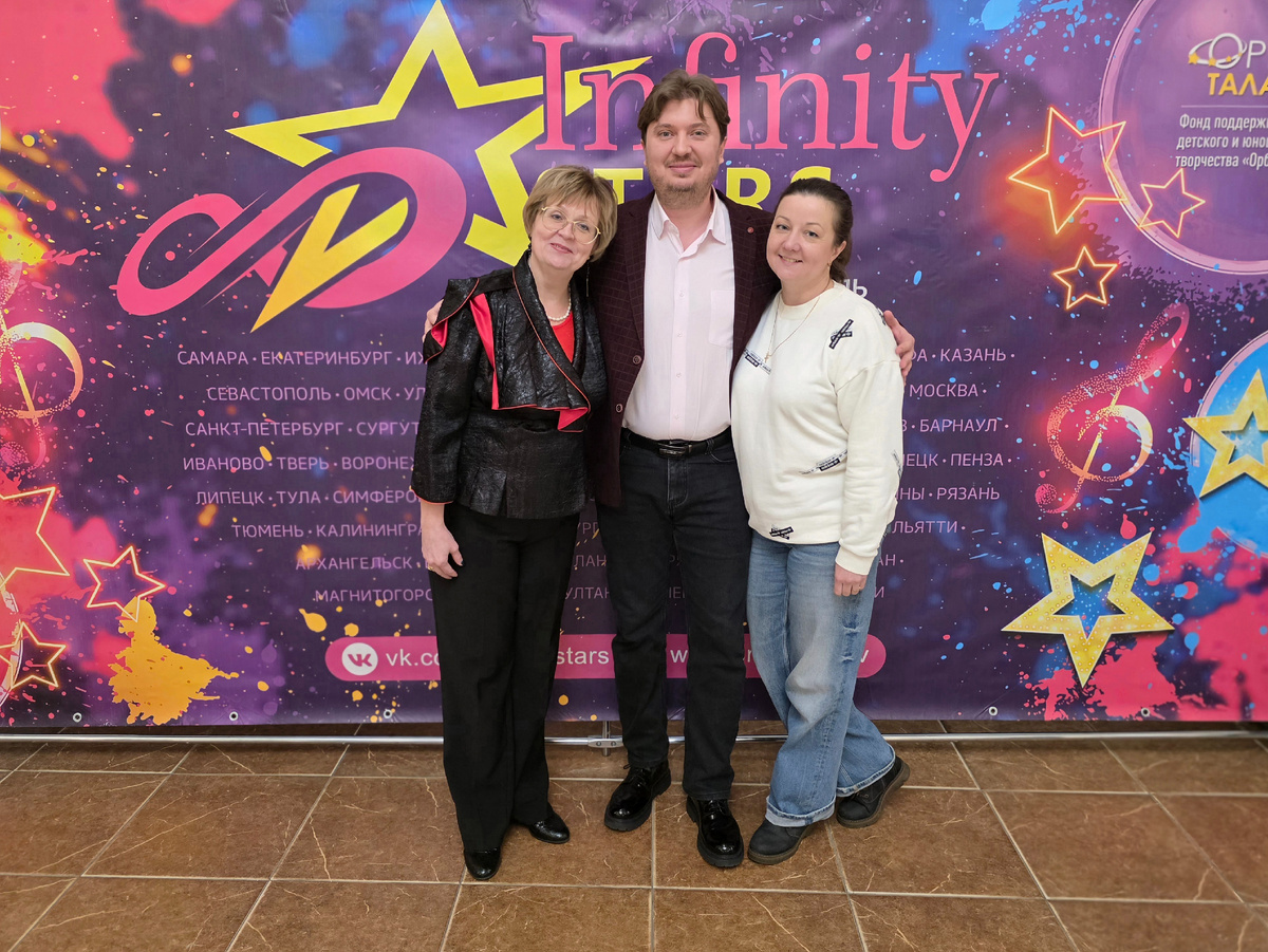 Коллегия жюри: Елена Маруфенко, Илья Ушуллу и Светлана Лукогорская.