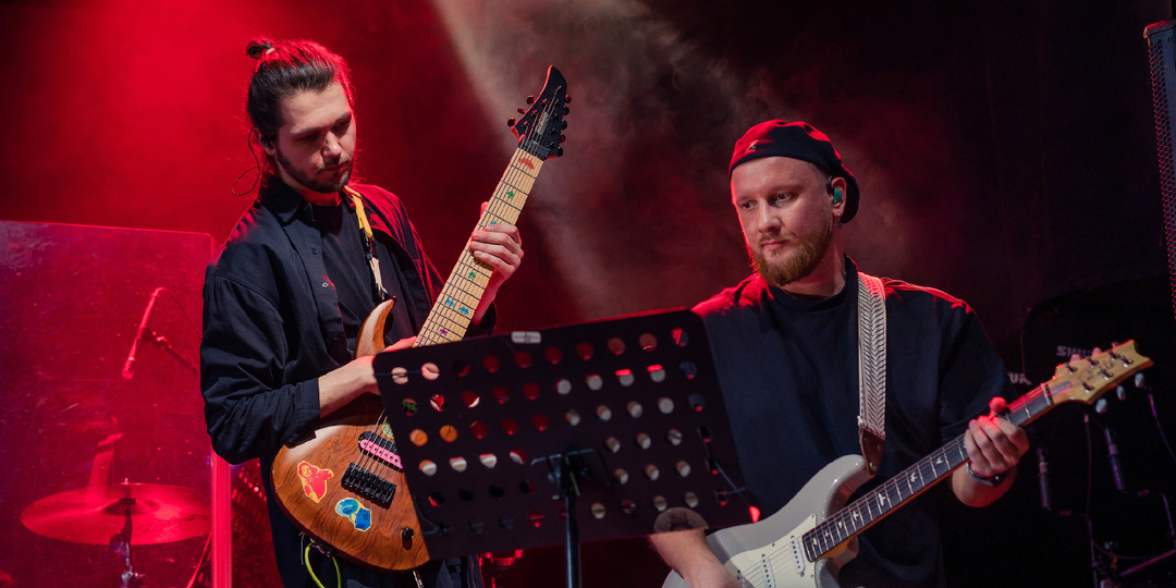 МАРШ ГАЗЕТЧИКОВ и немного работы наших прекрасных музыкантов! Рок-концерт, все-таки)