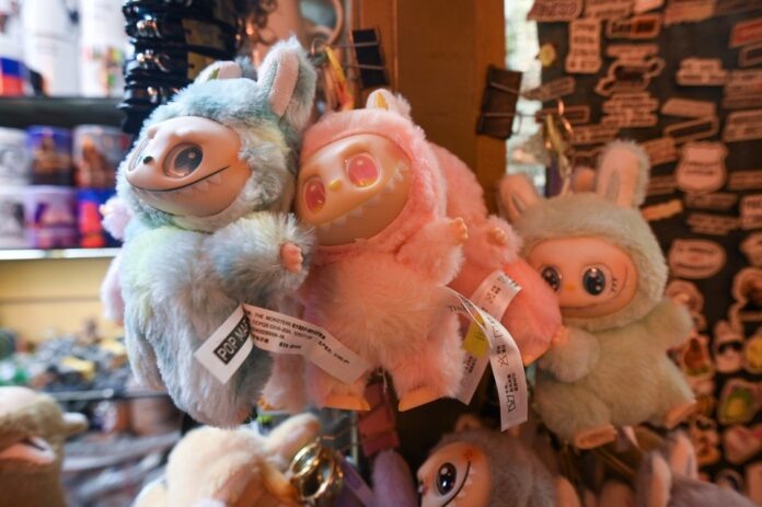    Традиции против трендов: как инновационная матрешка обошла Хаги Ваги, а Гжель обрела статус предмета роскоши.