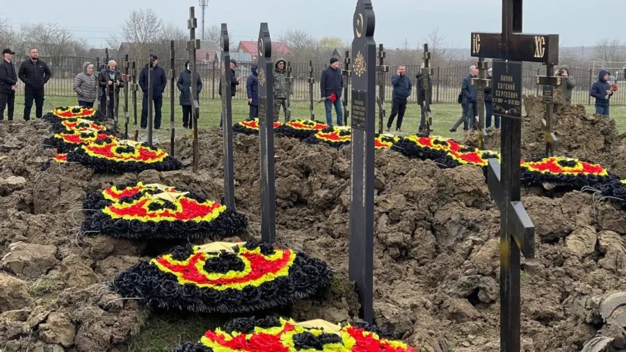 Как выглядят памятники бойцам ЧВК «Вагнер»