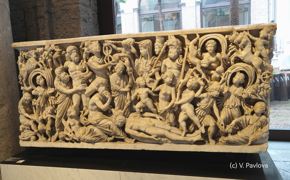 В музее саркофаг значится под инвентарным номером 6705.