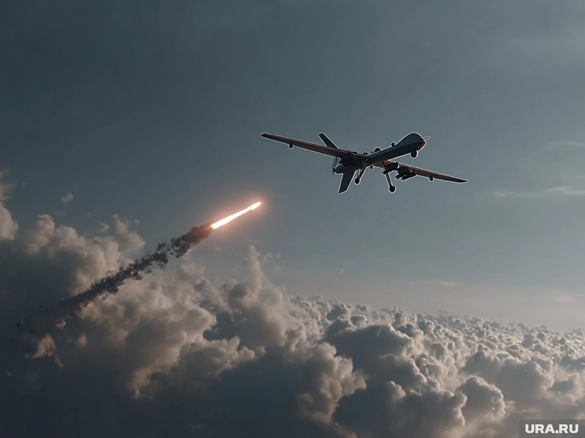     БПЛА атаковал по небоскребу в ОАЭ