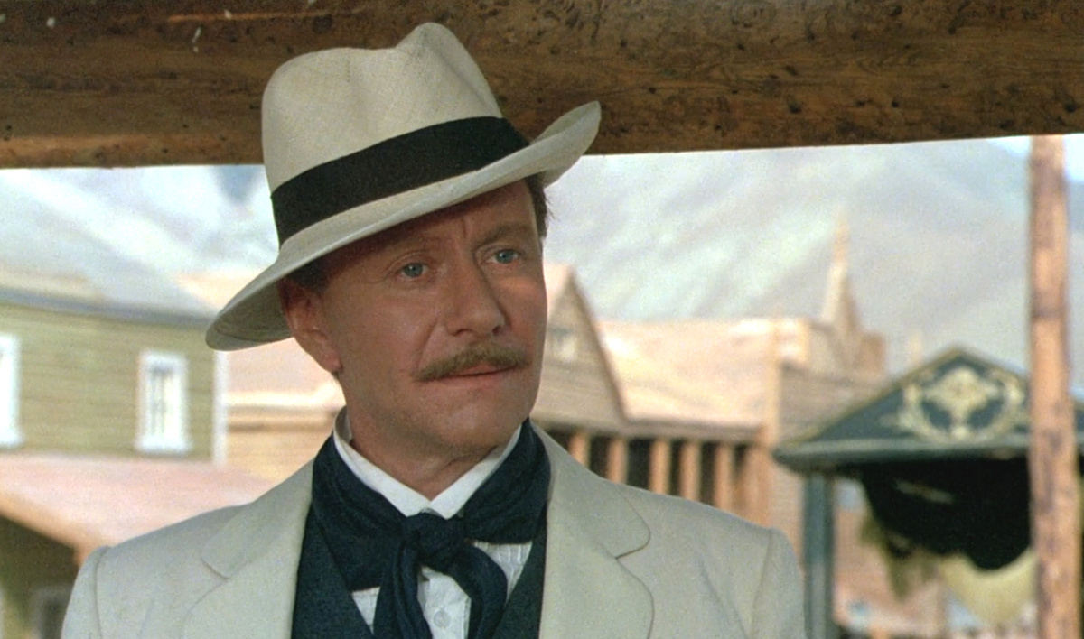 Кадр из кинофильма "Человек с бульвара Капуцинов", 1987 г., режиссер Алла Сурикова, сценарист Эдуард Акопов, композитор Геннадий Гладков (скриншот)