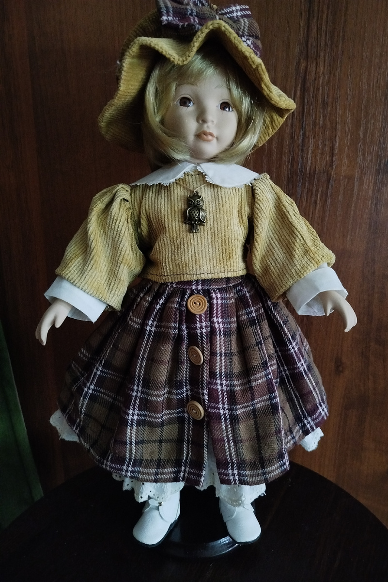 Кукла тоже Саша)