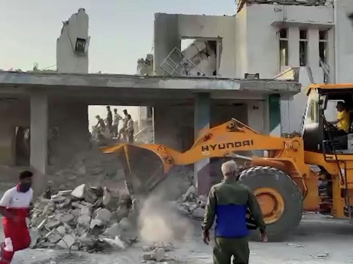    Разрушенная школа в Иране после удара Израиля | © Sputnik