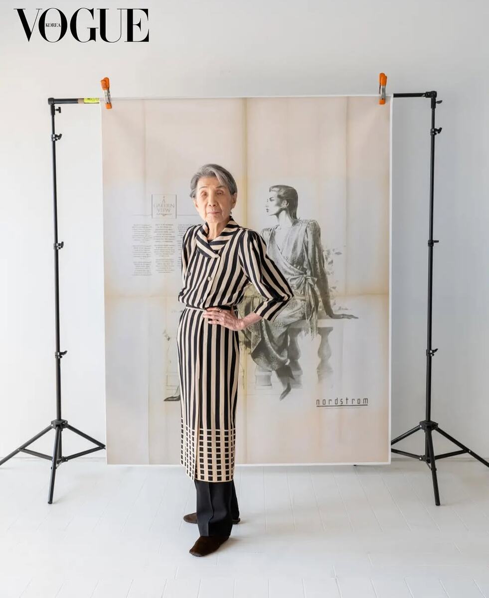 Нора Но в винтажном платье собственного авторства.