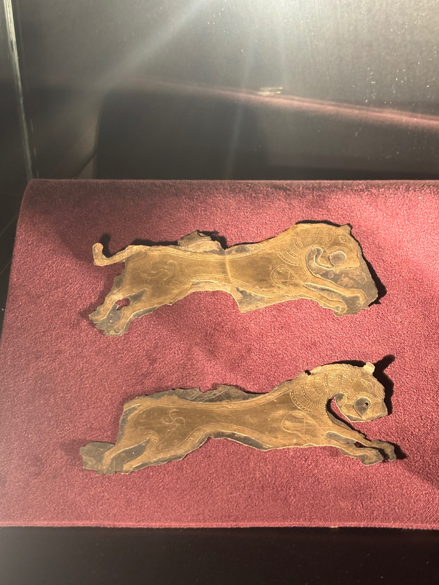 Золотые пластины «Львы»